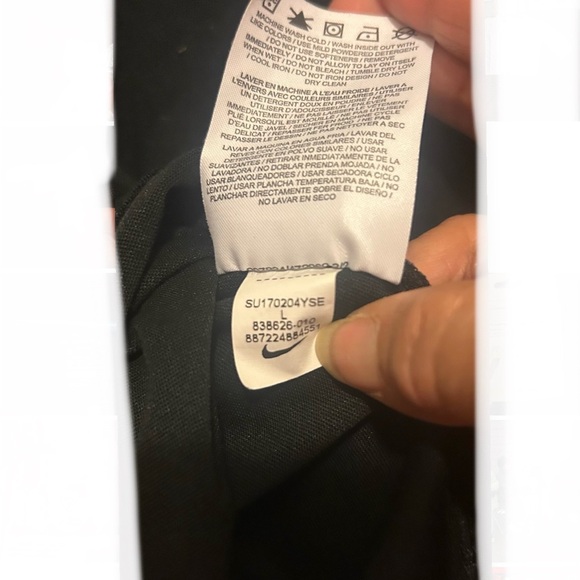 The Nike☑️Tee T-Shirt👕Black Gold Fly With Us Athletic Short Sleeve Youth👦🏻Sz L - Picture 4 of 7